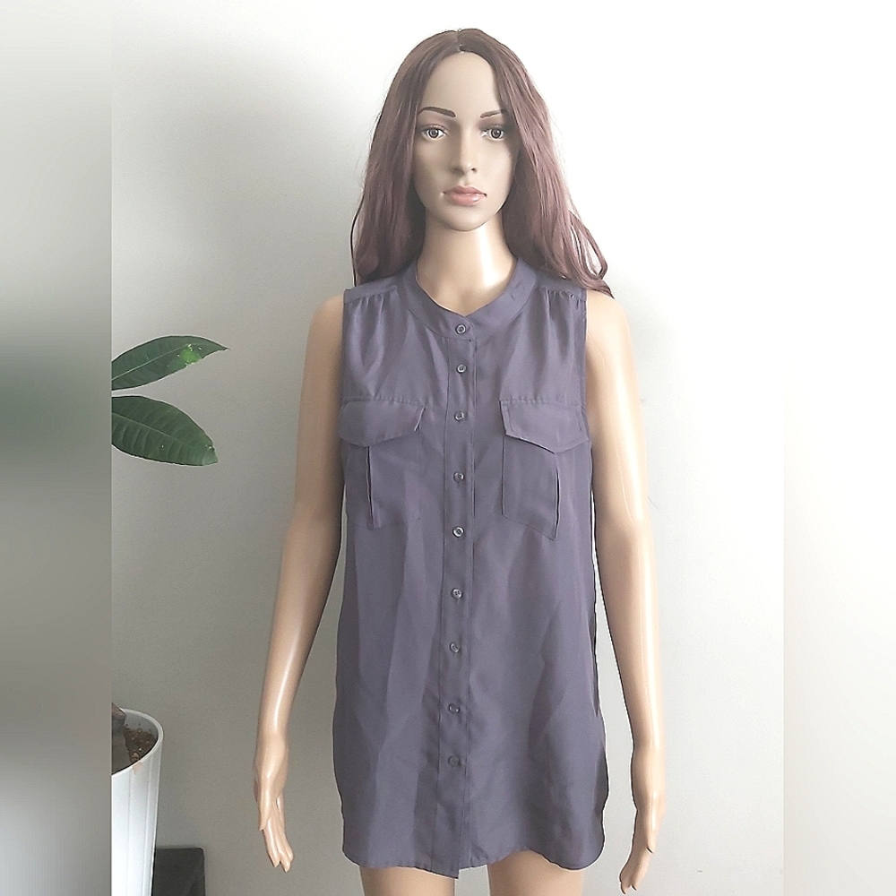 J. Crew gray sleeveless button down shirt blouse top long line